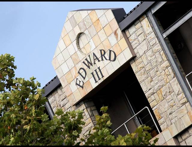170M² OFFICE TO LET IN BELLVILLE CENTRAL